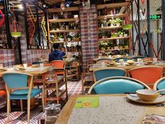 大堂-花田里捞牛火锅(天润店)
