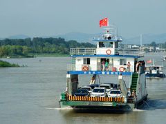 -微山湖红荷湿地景区
