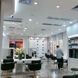 -Kraemer Paris  苏豪路易士·嘉玛发廊