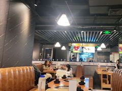 -肥肥虾庄·金牌油焖大虾(杨园滨江时代walk店)