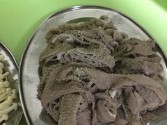 -牛一煲美食(江高店)