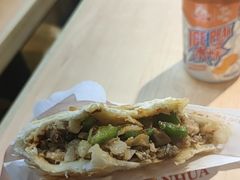 青椒腊汁肉夹馍-剪花娘子·陕西面馆(上海川沙百联店)