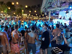 -FINNS Beach Club