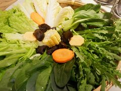 -尚尚仙·酸汤猪手·猪肚鸡火锅(华联万柳购物中心店)