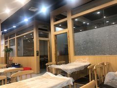 -江城燕子大排档(江汉路步行街店)