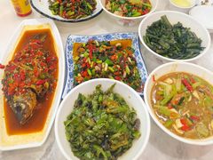 -红色湘菜馆(春风店)