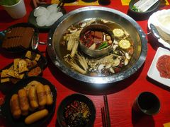 -谭鸭血老火锅(万象九宜城店)