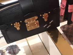 -DFS迪斐世(香港广东道店)
