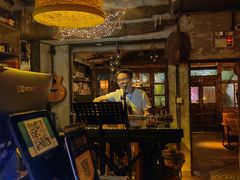 -城墙外BAR