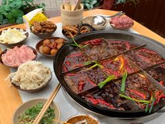 -正贰捌经重庆老火锅(建设路店)