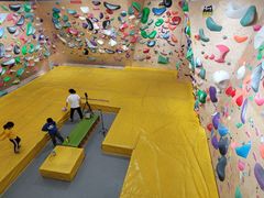 -问山MountQuest攀岩馆