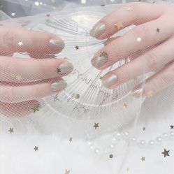-吉吉靓甲美睫