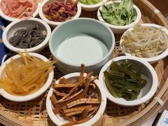 -包整·丝娃娃(甲秀楼景观店)