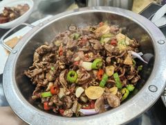 -湖南人家湘菜馆(镇江路店)