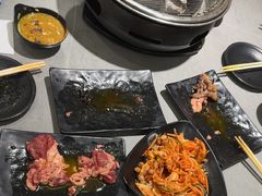 -啊美丽炭火烤肉(滑翔一店)