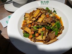 -费大厨辣椒炒肉(吉联MALL店)