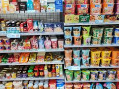 -全家便利店(署前路三店)