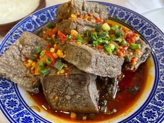 油炸臭豆腐-新新湘菜馆(新中街二条店)