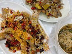 -庆余生平价生猛海鲜(海棠湾林旺夜市店)