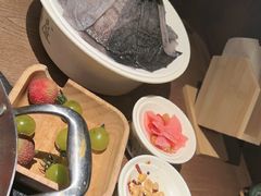 -海底捞火锅鲜切牛肉主题店(长寿路店)