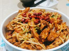 -灵芝妹子海鲜米线(劳动公园店)