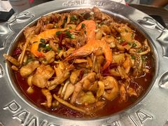 -胖哥俩肉蟹煲(湖滨银泰in77店)