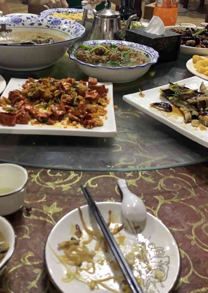 好味道大酒店(朱保店)-"[环境]和友人一块出来吃饭,友人带的地方.