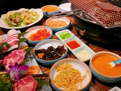 -明洞阿姨·韩式酱蟹烤肉·创意料理(三元桥店)