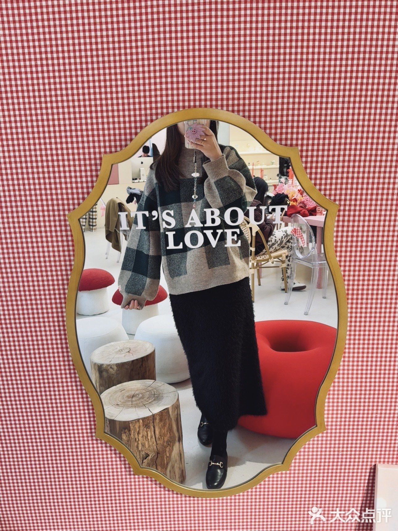 上海圣诞季🎄蝴蝶结圣诞树咖啡店✔️