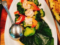 -Chom Cafe and Restaurant