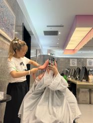 -TONI&GUY