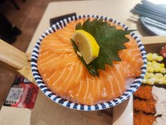 三文鱼刺身-万岁寿司(芳村店)