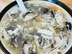 酸辣汤-小姜锅贴(凤凰街店)