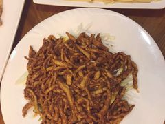 京酱肉丝-青瓦餐厅·生鱼片·韩园烤肉(西塔店)