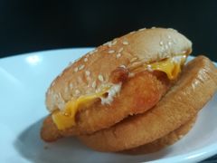 香脆鳕鱼堡-汉堡王(金鹰天地广场店)