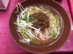 度小月担仔面-六合夜市