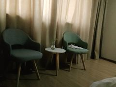 -豪泰168酒店(无锡上马墩靖海地铁站店)