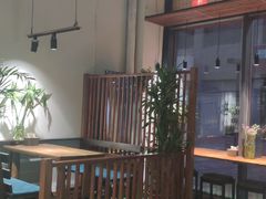 -八月美食小馆(银泰城总店)