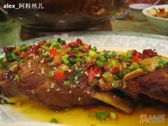 香辣大排-楚畹园