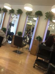 -简法造型·品牌形象店