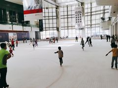 -冰纷万象滑冰场(深圳万象城店)