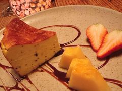 -SISTERS BAR RESTAURANT川意酒馆(嘉善老市H楼店)