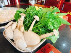 -老来福·非遗酸汤兔(凯旋路店)