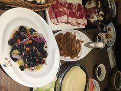 -龙聚德北京烤鸭(沙坪坝华宇A馆店)