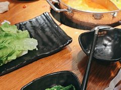 -呷哺呷哺(普陀乐购真北店)