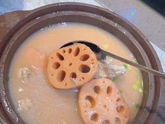 -小凤庭·地道湖北菜武昌鱼·藕汤(38年黄鹤楼店)