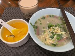 -君来湖滨饭店·玫瑰园