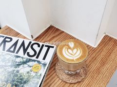 Flat&nbsp;White-Onirii Coffee(长乐路店)