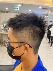 点击看大图 -八佰伴8008星级形象店