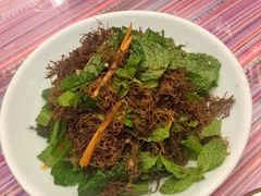 -老滇山寨•云南特色菜•地方菜•民族风情歌舞表演(金碧店)